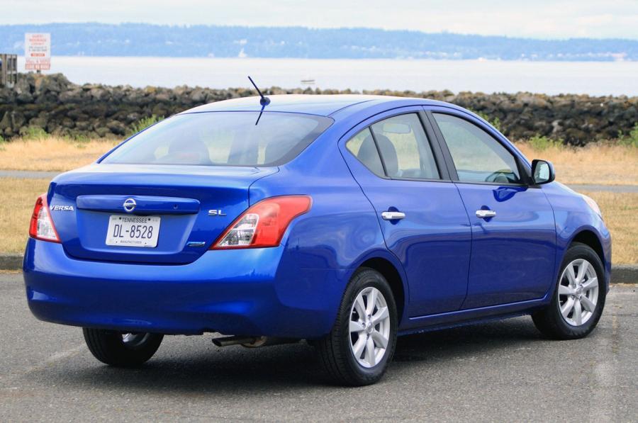  Nissan Versa 2012 года  (фото 49 из 111)